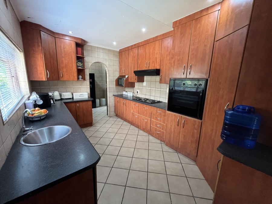3 Bedroom Property for Sale in Safari Gardens North West